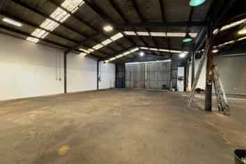 Affordable warehousing with yard