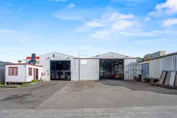 Affordable warehousing with yard