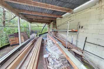 Warehouse & Industrial Space In Prime Spot! Sole Agency