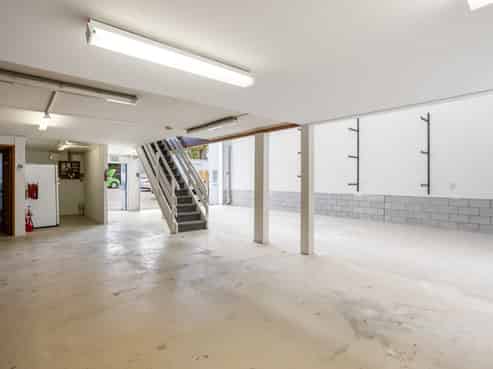 Well proportioned industrial unit