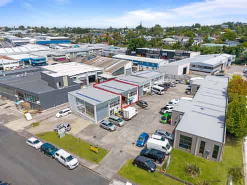 Well proportioned industrial unit