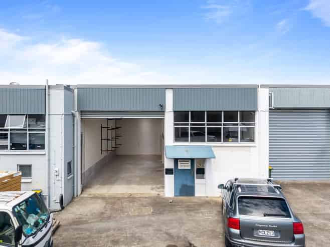 Well proportioned industrial unit