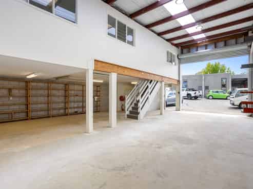 Well proportioned industrial unit