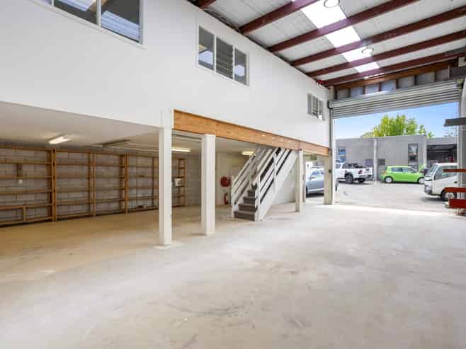 Well proportioned industrial unit