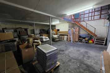 Prime Central New Lynn Industrial! Sole Agency!