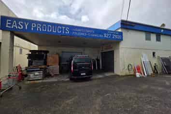 Prime Central New Lynn Industrial! Sole Agency!