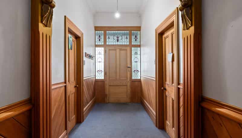 32 Clifford Street, Dalmore