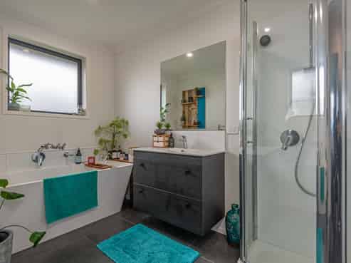 27 Oldfield Lane, Marton