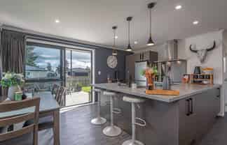 27 Oldfield Lane, Marton