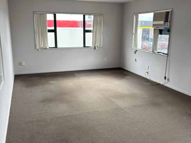 Tidy office and workshop with carparking