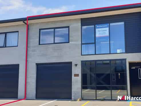 Modern Live-Work Industrial Unit