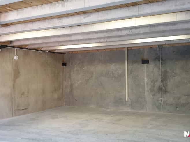 Modern Live-Work Industrial Unit