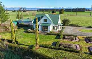 368 Balfour Road, Ashley Clinton
