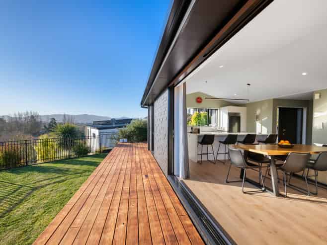 19 Golf View Close, Fairhall