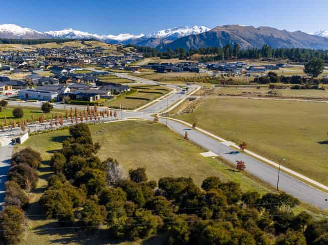 2 Radiata Drive, Wanaka