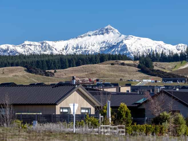 2 Radiata Drive, Wanaka
