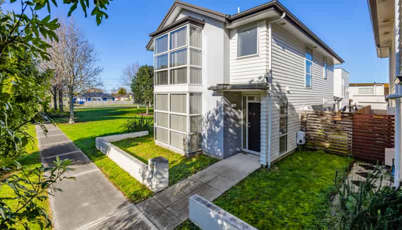 13 Phar Lap Crescent, Takanini