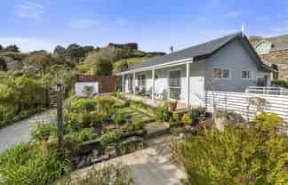 23 Greenacres Street, Macandrew Bay