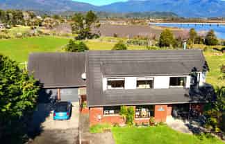 65 Snodgrass Road, Westport
