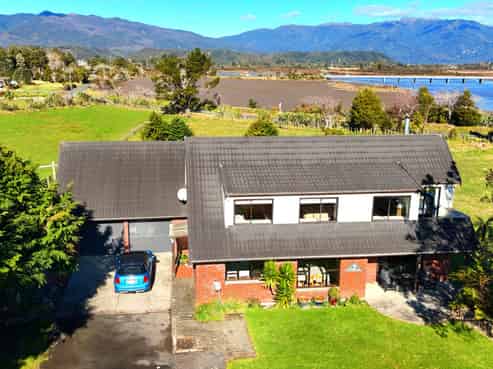 65 Snodgrass Road, Westport