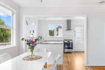 1/221 Birkdale Road, Birkdale