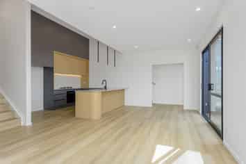 24 Kikorangi Drive, Orewa