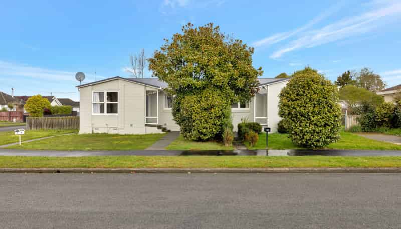 21 - 23 Ealing Street, Redwood