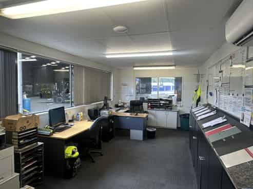 Quality Industrial with Excellent Yarding