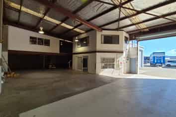 Your Secure Warehouse Awaits
