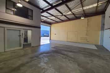 Your Secure Warehouse Awaits