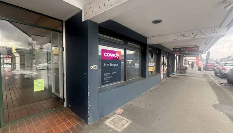74 Edgeware Road, Saint Albans