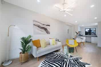 8/1 Waters Place, New Lynn