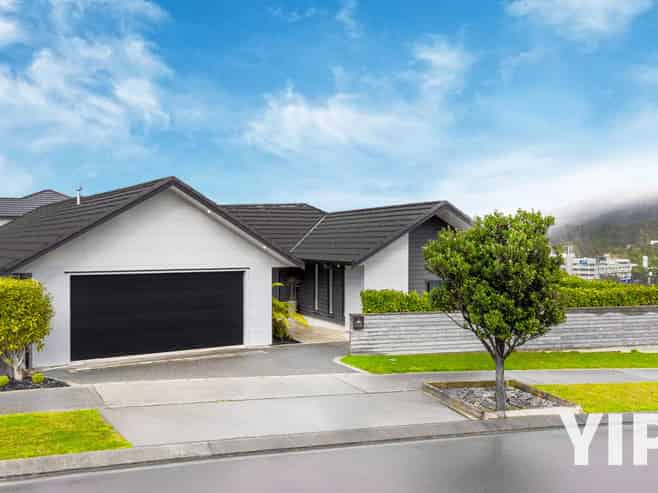 152 John Burke Drive, Aotea