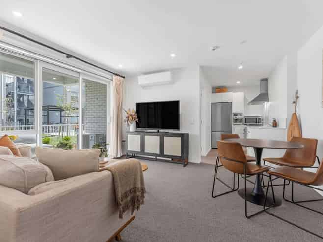 G08/28A Eileen Newey Place, Henderson
