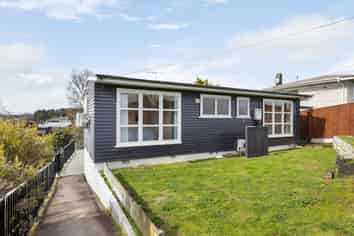 28 Hillcrest Road, Hillcrest
