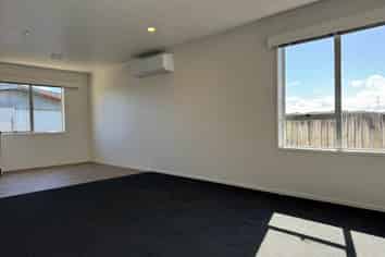 322 Lincoln Road, Henderson
