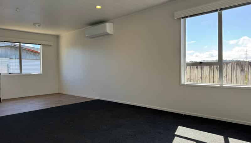 322 Lincoln Road, Henderson