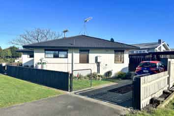 140 Parsons Street, Springvale