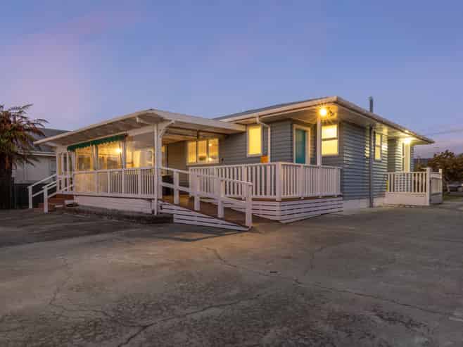 13 Bowen Street, LEVIN