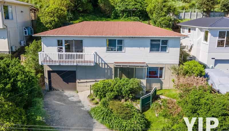 93 Black Rock Road, Newlands