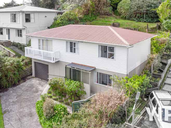 93 Black Rock Road, Newlands