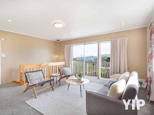 93 Black Rock Road, Newlands