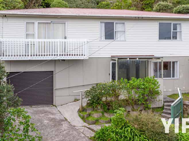 93 Black Rock Road, Newlands