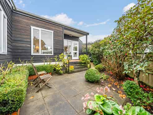 4/23 Box Hill, Khandallah