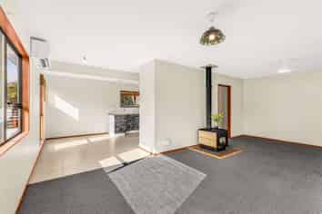 2/12 Arapiki Road, Stoke