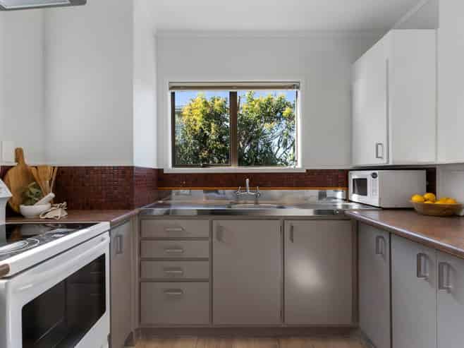 1/49A Hebron Road, Waiake