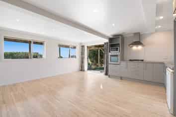 A/25 Kauri Road, Stanmore Bay