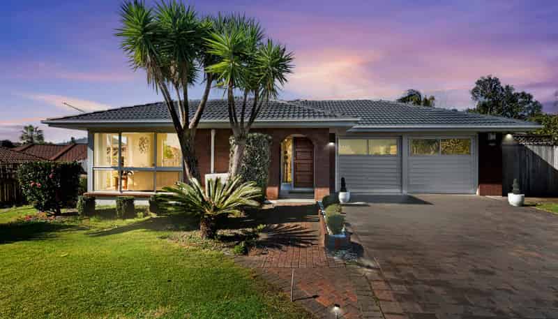 13 Carriage Close, Northpark