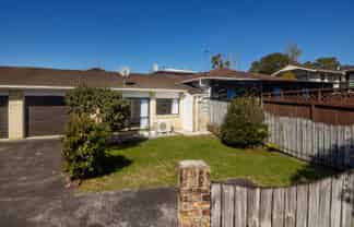 2/30 Trojan Crescent, New Lynn