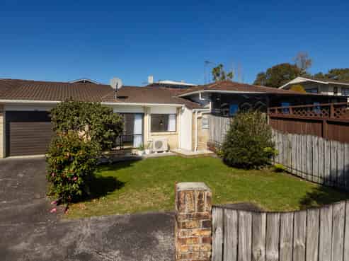 2/30 Trojan Crescent, New Lynn